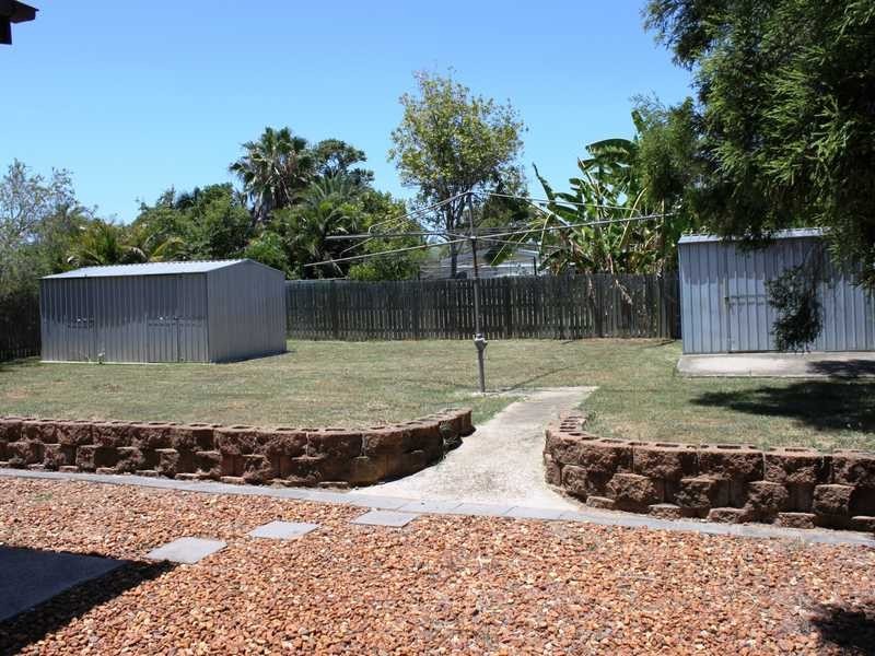 9 Bremer Parade, Basin Pocket QLD 4305