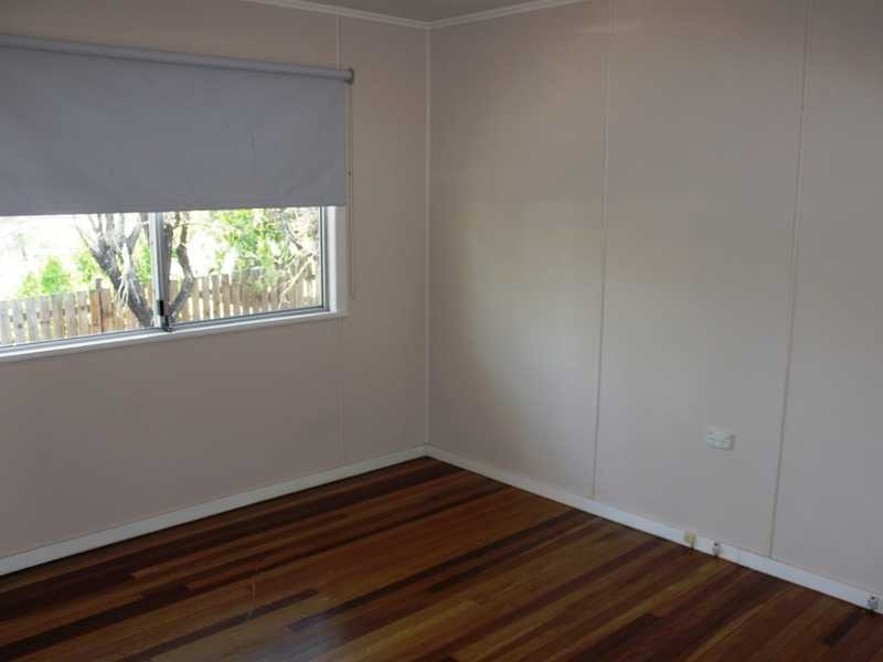 9 Bremer Parade, Basin Pocket QLD 4305