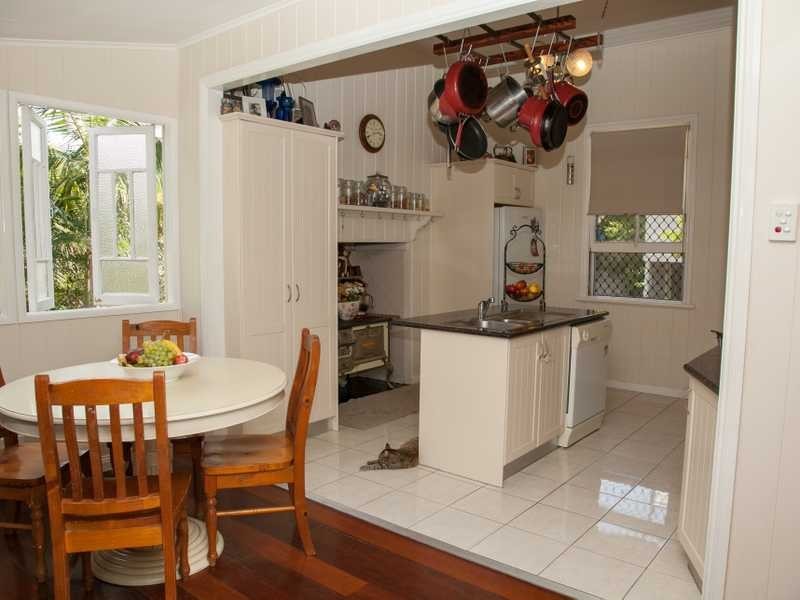 12 Darling Street, Ipswich QLD 4305