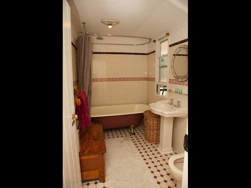 12 Darling Street, Ipswich QLD 4305