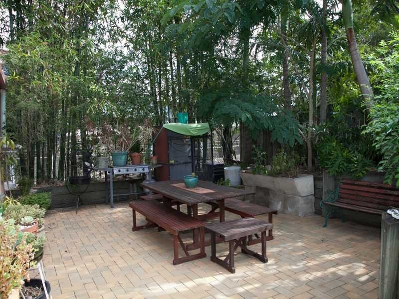 12 Darling Street, Ipswich QLD 4305