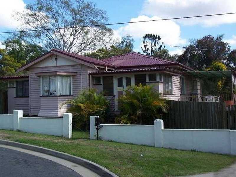 2 Cowley Street, Tivoli QLD 4305