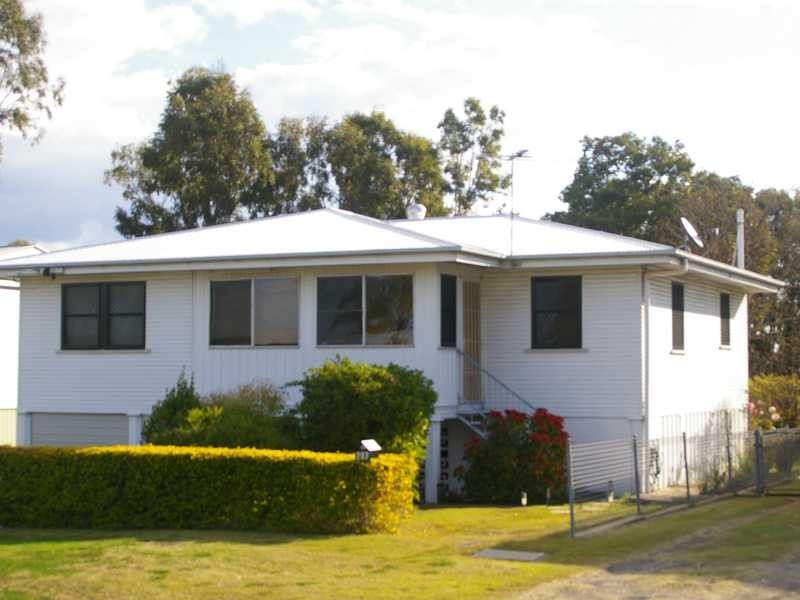 Raceview QLD 4305