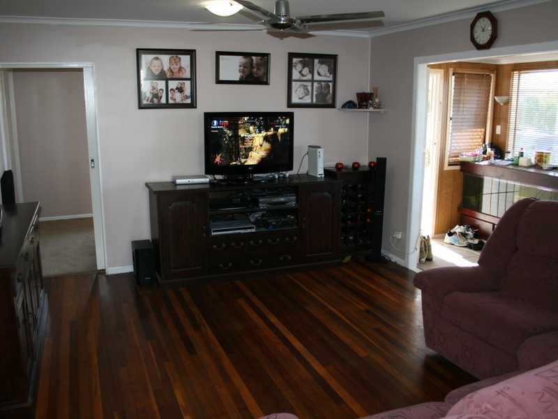 Raceview QLD 4305