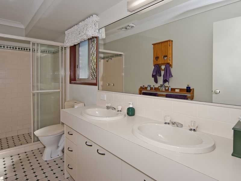 Yamanto QLD 4305
