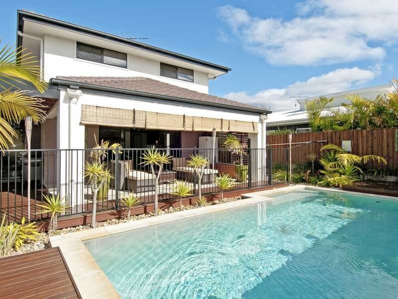 14 Long Island Drive, Windaroo QLD 4207