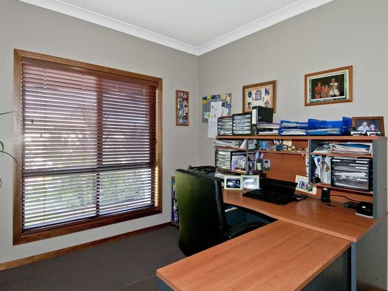 14 Long Island Drive, Windaroo QLD 4207