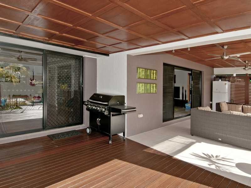 14 Long Island Drive, Windaroo QLD 4207