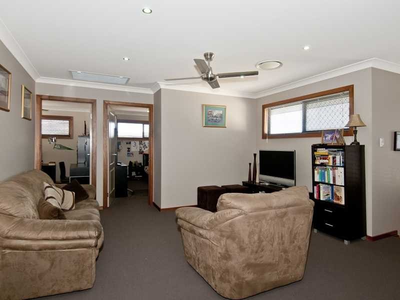 14 Long Island Drive, Windaroo QLD 4207