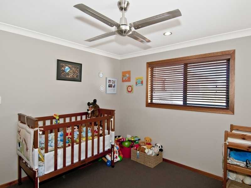 14 Long Island Drive, Windaroo QLD 4207