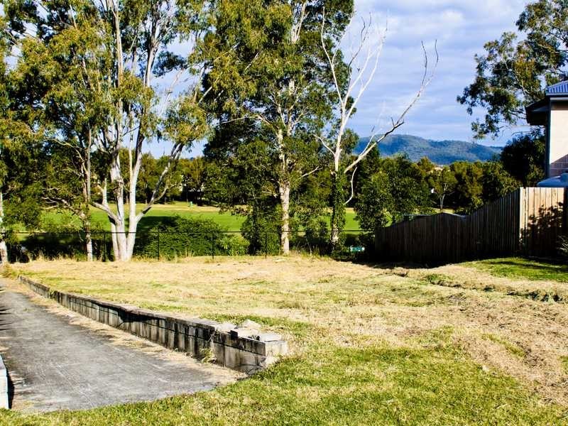 21 Long Island Drive, Windaroo QLD 4207