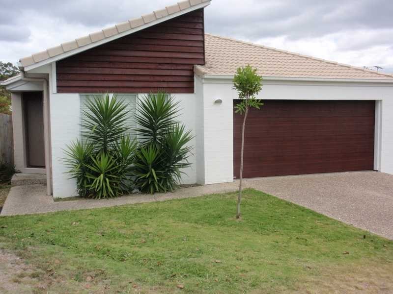 Unit 2/66 Castille Crescent, Edens Landing QLD 4207