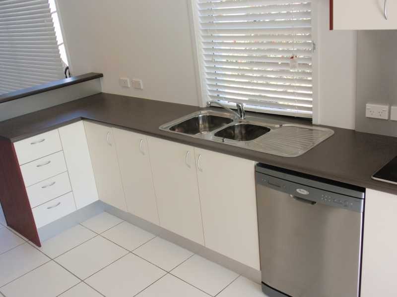 Unit 2/66 Castille Crescent, Edens Landing QLD 4207