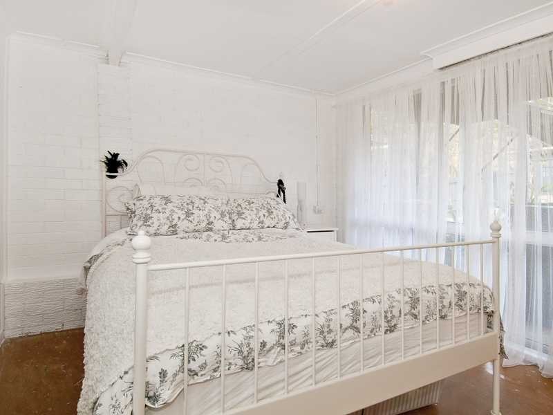 13 Louis Street, Beenleigh QLD 4207