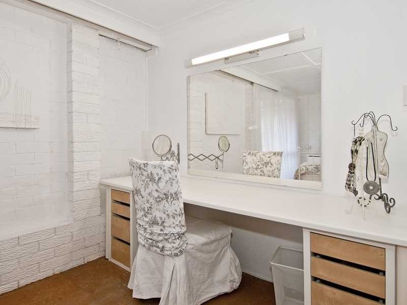 13 Louis Street, Beenleigh QLD 4207