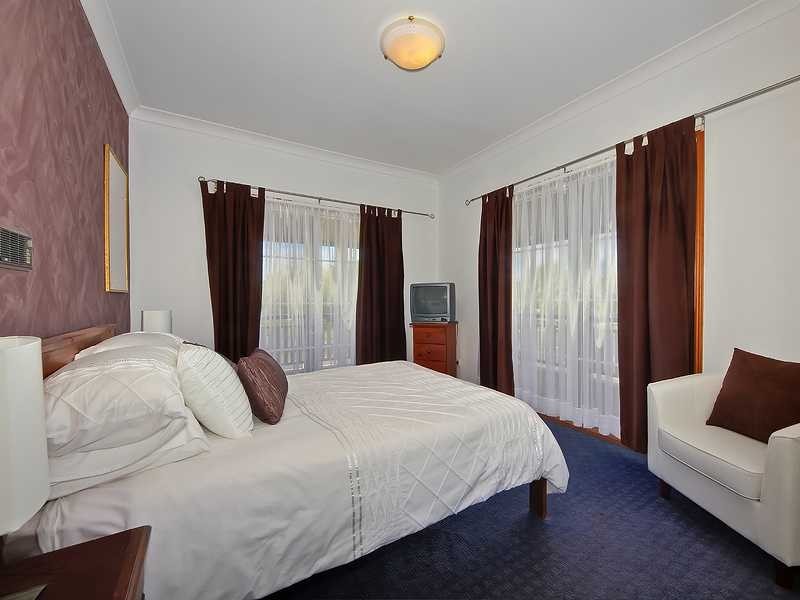 67 Carl Heck Boulevard, Windaroo QLD 4207
