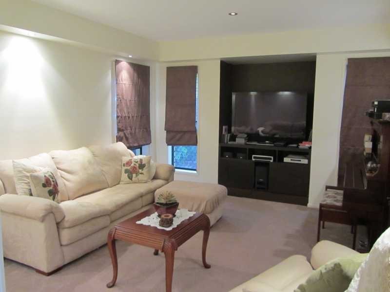 31 The Avenue, Windaroo QLD 4207