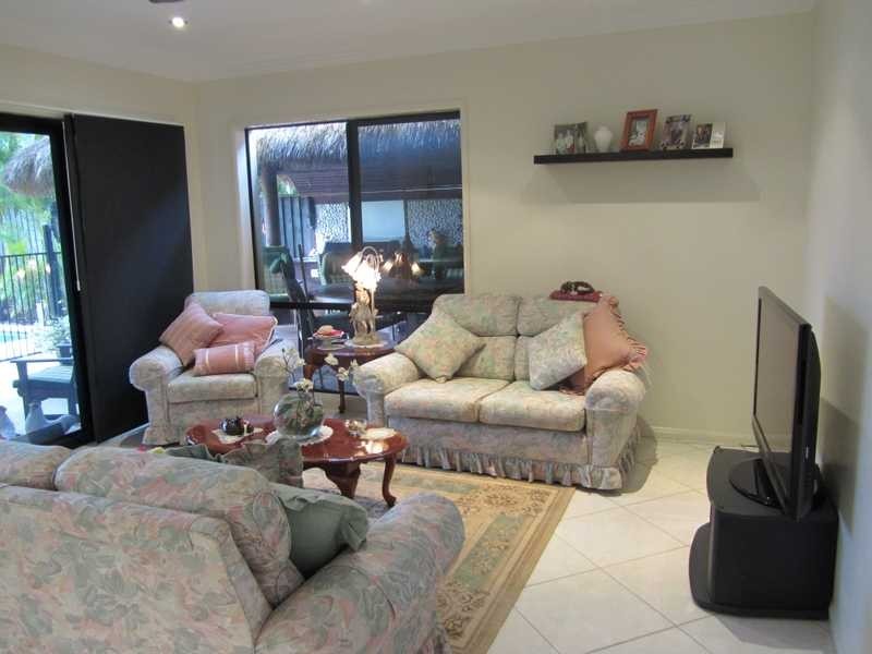 31 The Avenue, Windaroo QLD 4207