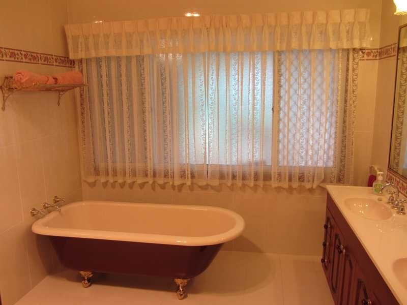 2 Shorthorn Court, Tamborine QLD 4270