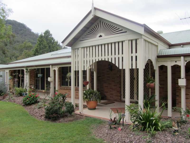 2 Shorthorn Court, Tamborine QLD 4270