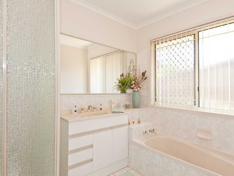 5 Rita Court, Mount Warren Park QLD 4207