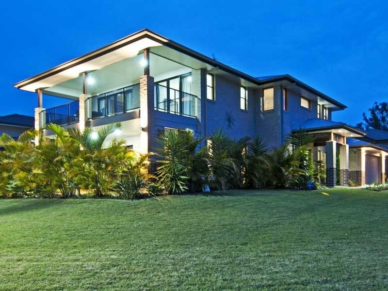 31 Lake Breeze Drive, Windaroo QLD 4207