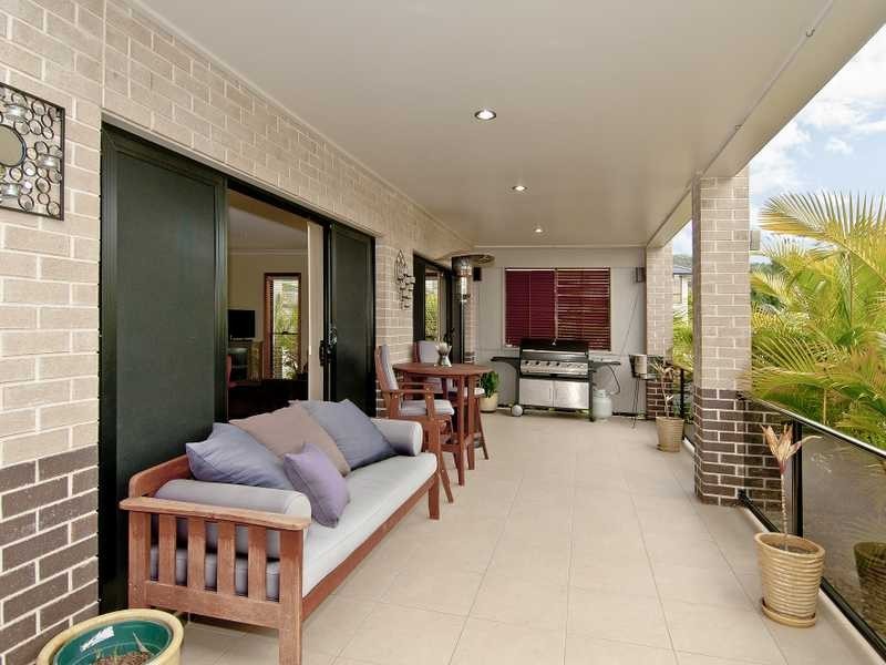 31 Lake Breeze Drive, Windaroo QLD 4207