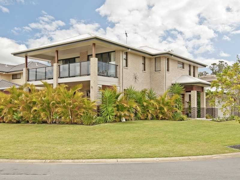 31 Lake Breeze Drive, Windaroo QLD 4207