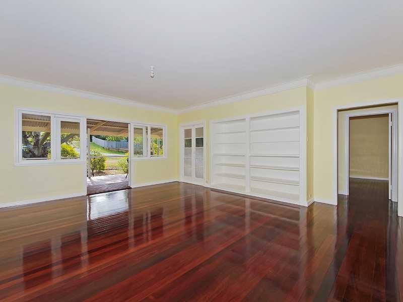83 Holmview Rd, Holmview QLD 4207