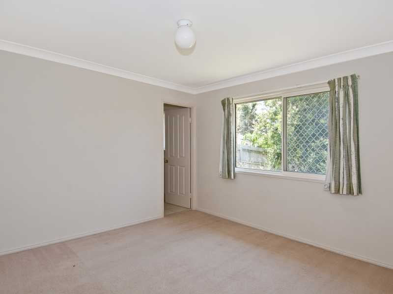 7 Kings Row, Edens Landing QLD 4207