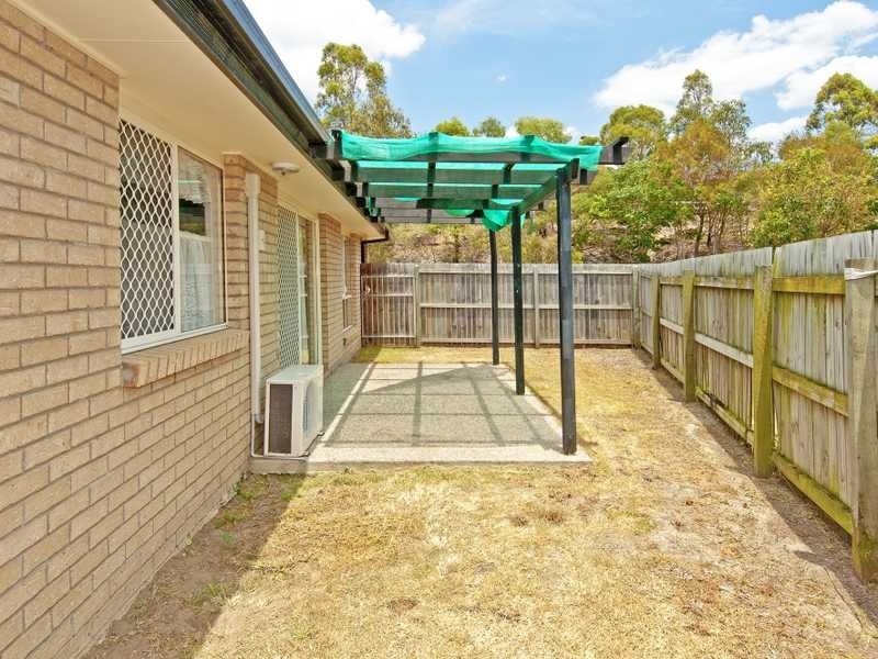 7 Kings Row, Edens Landing QLD 4207