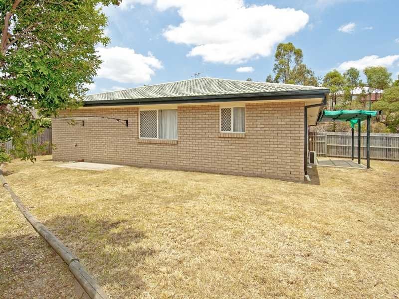 7 Kings Row, Edens Landing QLD 4207