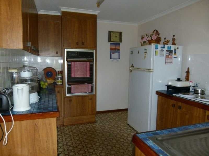43 Peacock Av, Beenleigh QLD 4207