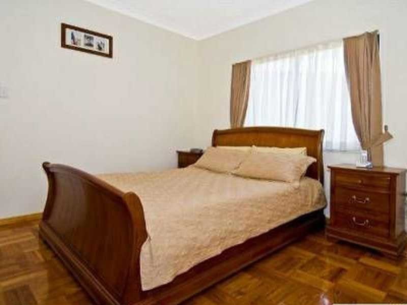 16 Nexus Cl, Edens Landing QLD 4207