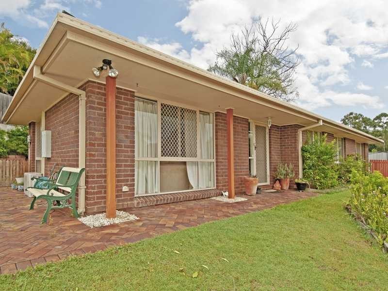 17 Leighton Drive, Edens Landing QLD 4207