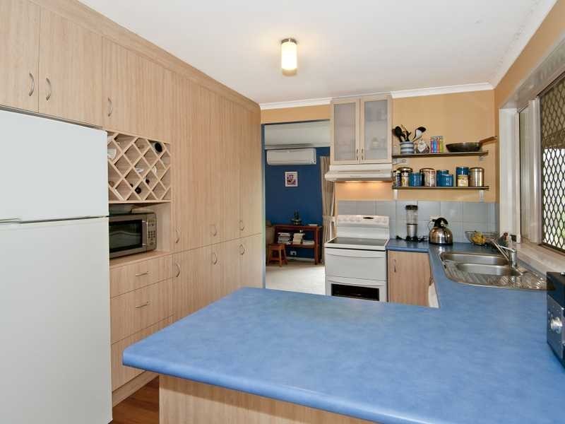 17 Leighton Drive, Edens Landing QLD 4207