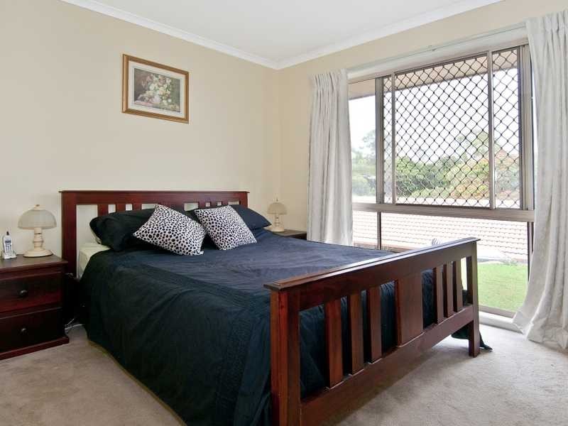 17 Leighton Drive, Edens Landing QLD 4207