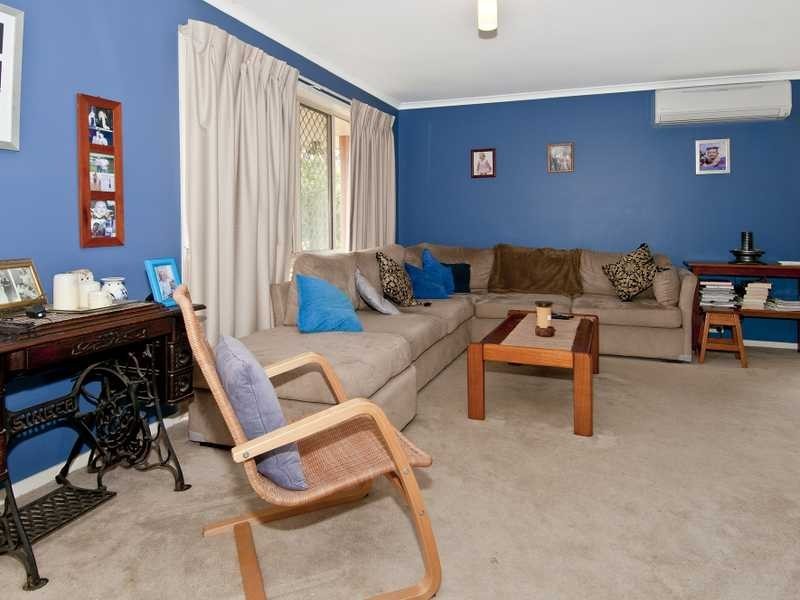 17 Leighton Drive, Edens Landing QLD 4207