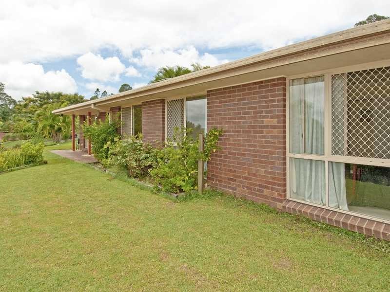 17 Leighton Drive, Edens Landing QLD 4207