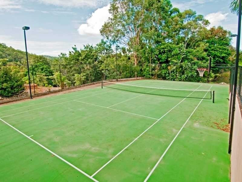 5 Bahrview Drive, Bahrs Scrub QLD 4207