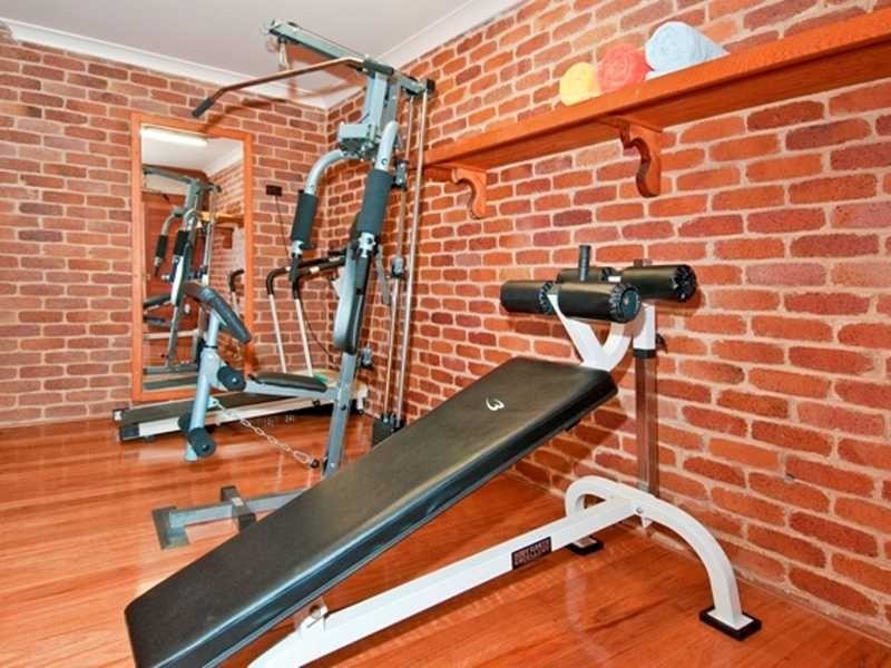 5 Bahrview Drive, Bahrs Scrub QLD 4207