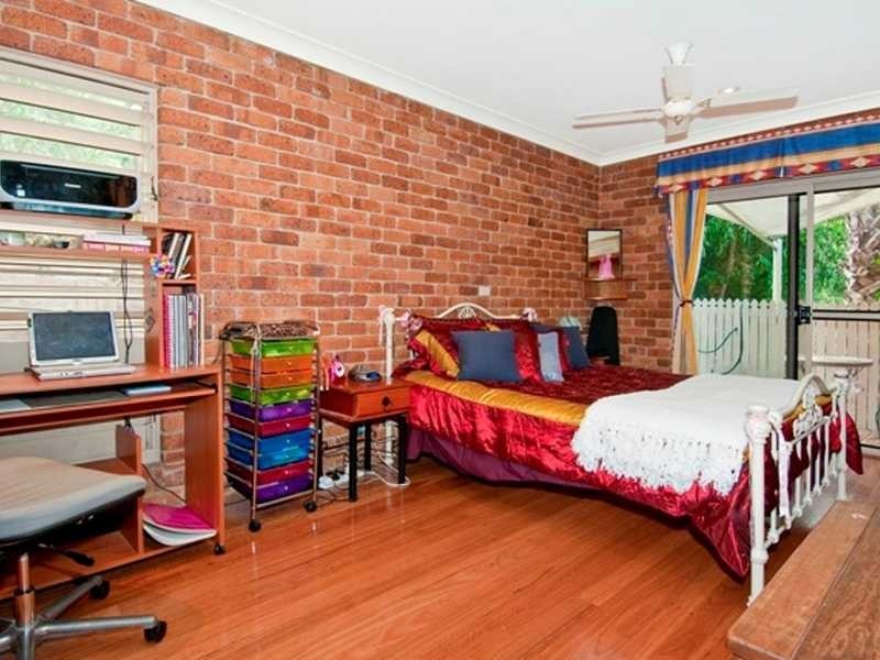 5 Bahrview Drive, Bahrs Scrub QLD 4207