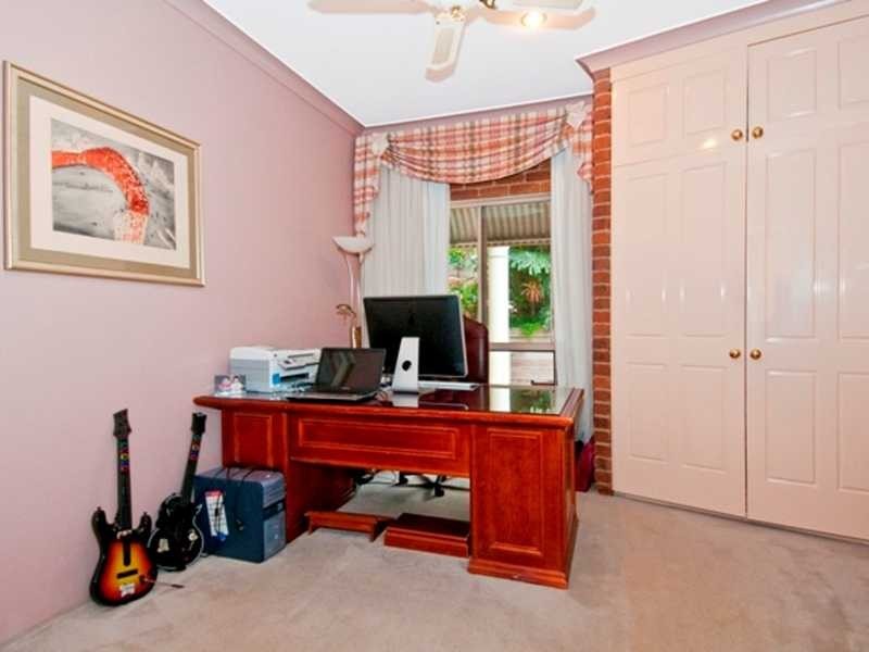 5 Bahrview Drive, Bahrs Scrub QLD 4207