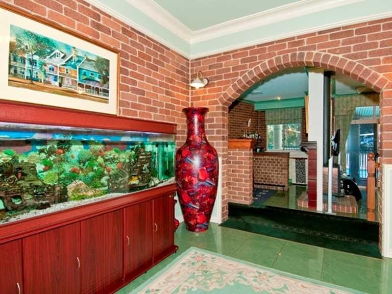 5 Bahrview Drive, Bahrs Scrub QLD 4207