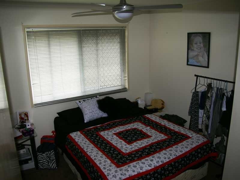 35 Eira Cr, Edens Landing QLD 4207