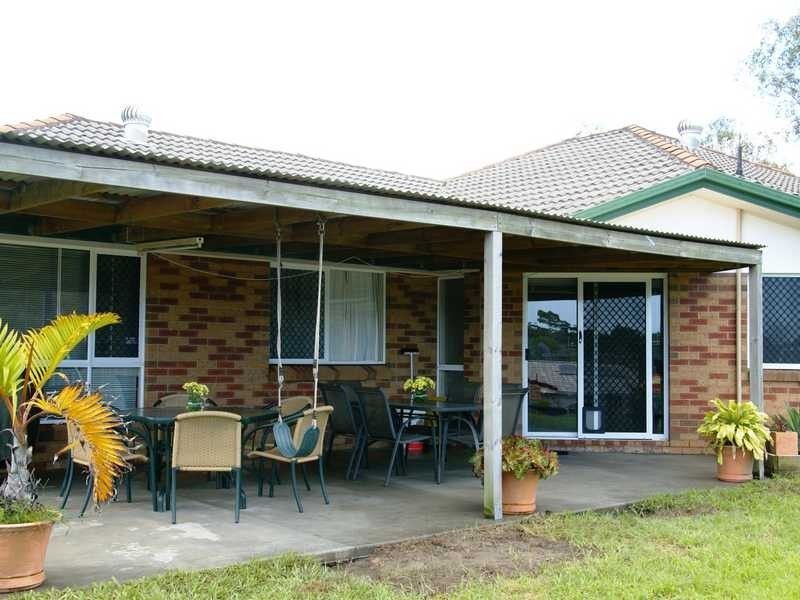 35 Eira Cr, Edens Landing QLD 4207