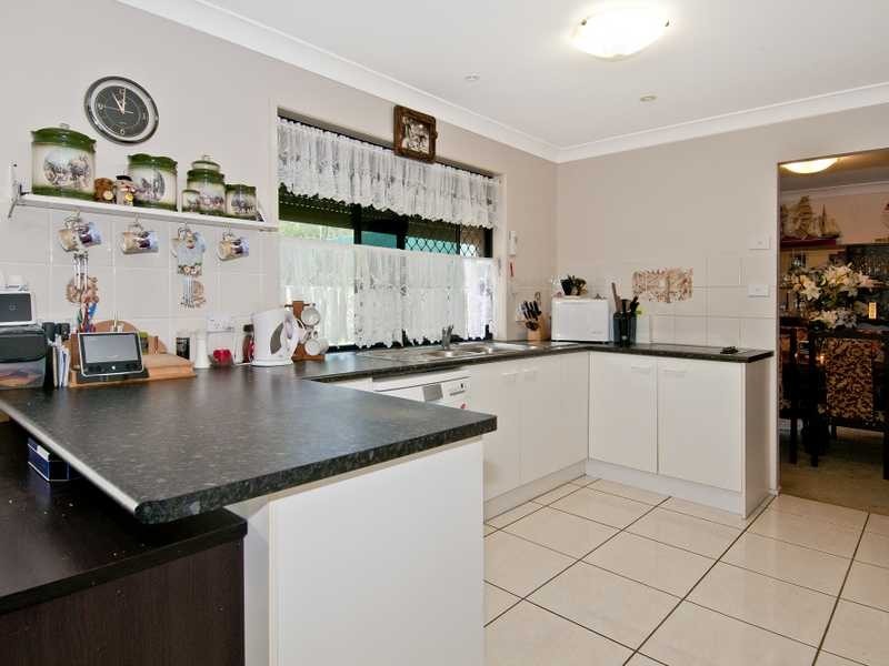 9-15 Creek Court, Tamborine QLD 4270