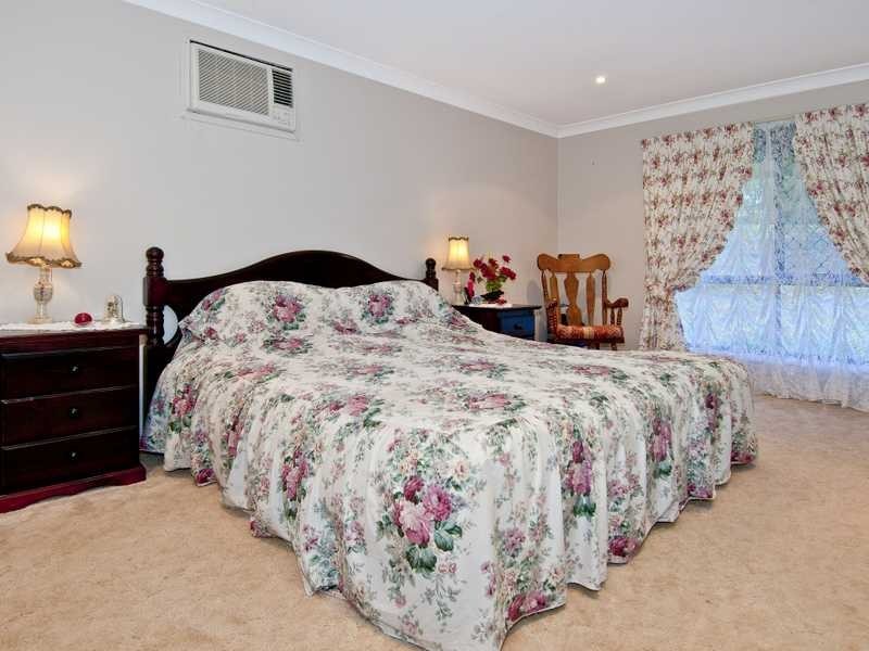 9-15 Creek Court, Tamborine QLD 4270