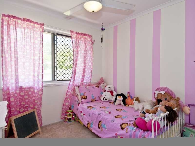 42 Harburg Drive, Beenleigh QLD 4207