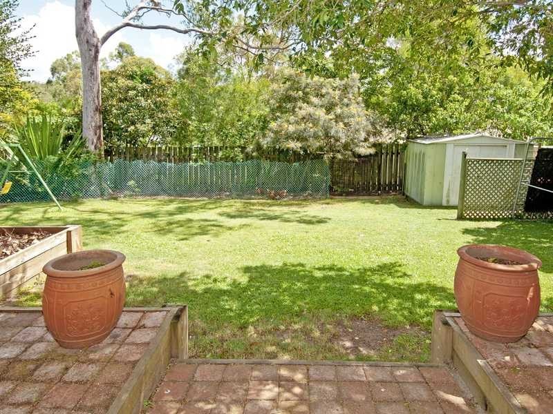 42 Harburg Drive, Beenleigh QLD 4207